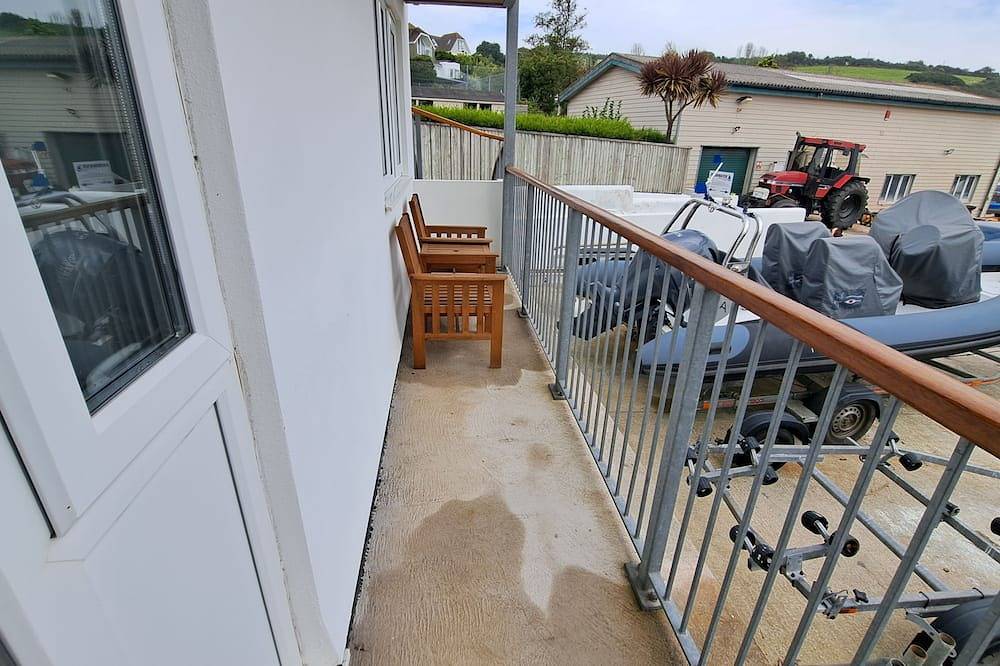 Pelyn -  an apartment that sleeps 2 guests  in 1 bedroom in St Mawes, Cornwall