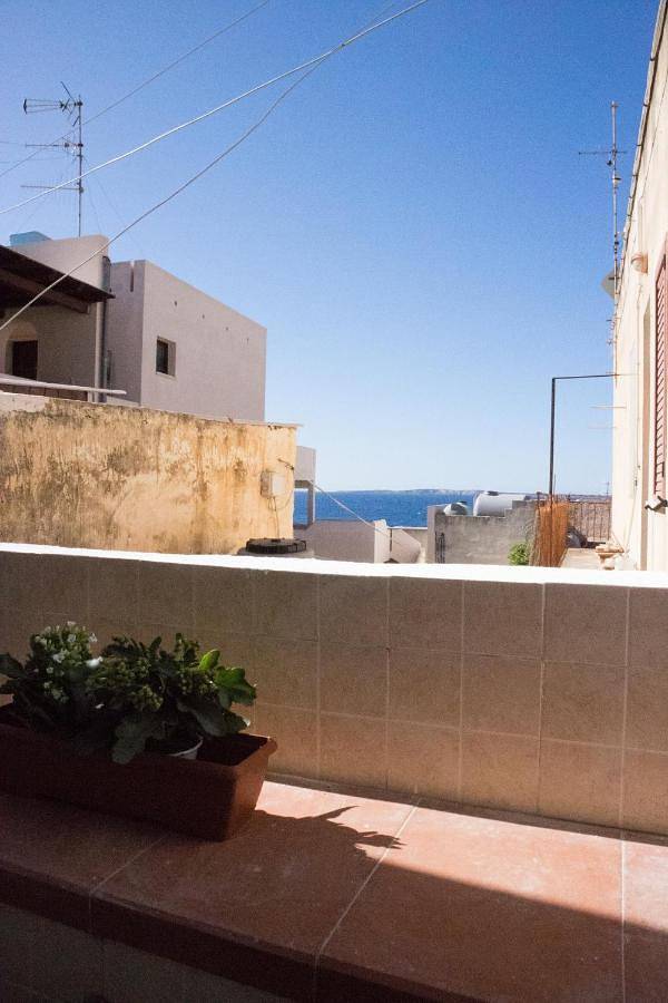 Appartamento intero, Two-Bedroom Apartment in Levanzo