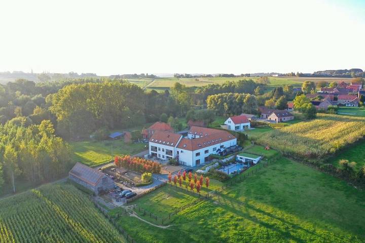Location de vacances pour 2 personnes, animaux acceptés à Ellezelles - 2