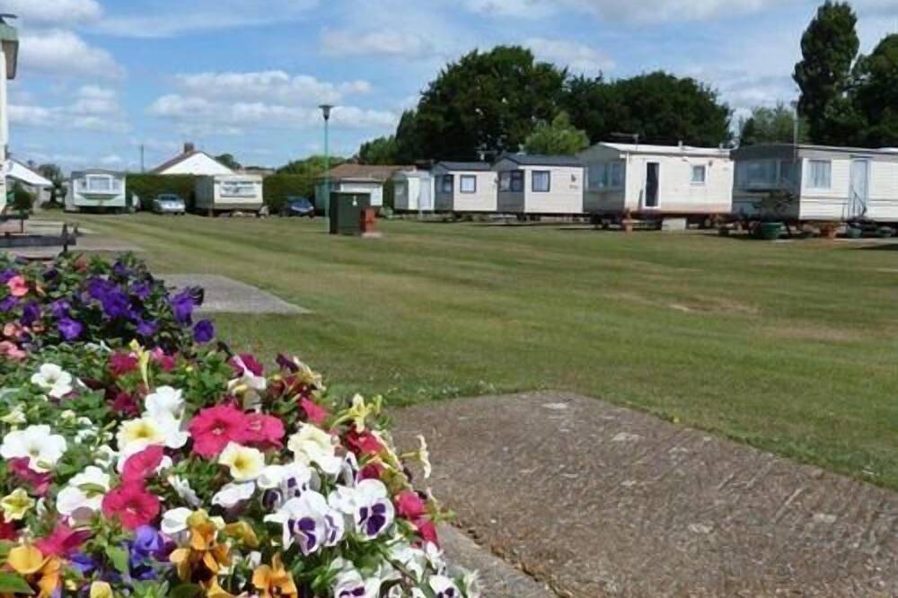 Swan - Luxury 4 berth caravan in Aldwick, West Sussex