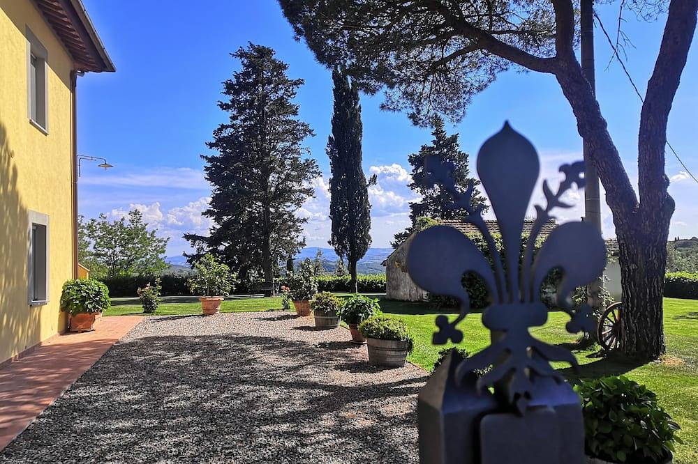 Tenuta Barbadoro Farmhouse Apartments in Montespertoli, Provincia de Firenze