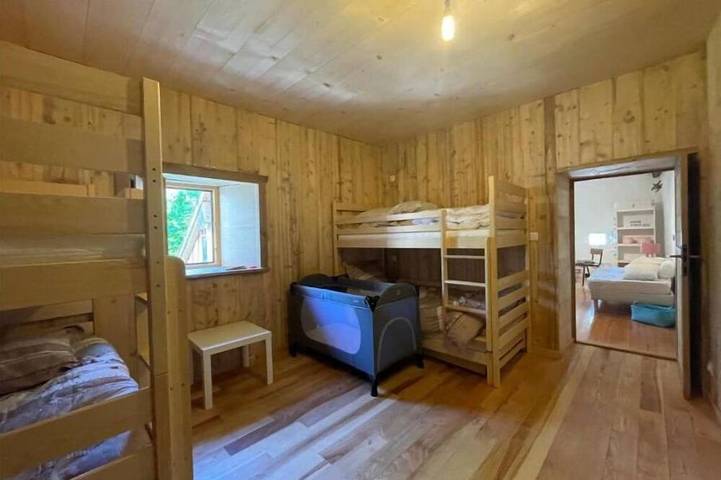 Location de vacances pour 15 personnes, avec jardin à Clairvaux-les-Lacs - 4