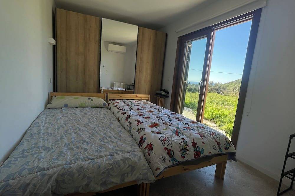Sunset Views in the Heart of Nature in Estellencs in Estellencs, Mallorca Westen