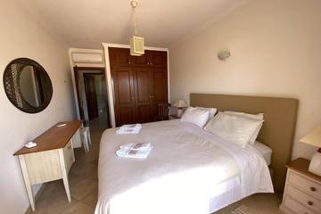 Villa for 6 People in Luz, Faro District, Photo 1