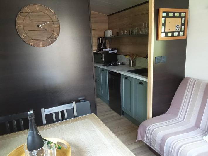 Location de vacances pour 4 personnes, avec Balcon et Jacuzzi ainsi que Terrasse et Jardin à Saint-Étienne-au-Mont - 4