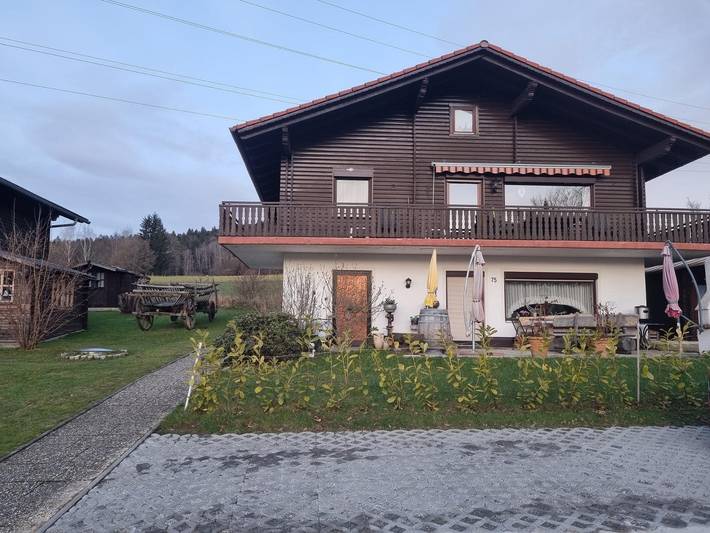 Ferienhaus für 4 Personen, mit Balkon und Garten, kinderfreundlich in Arrach