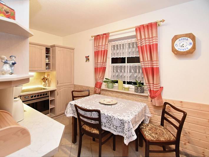 Ferienwohnung für 3 Personen, mit Garten, kinderfreundlich in Oelsnitz/Erzgebirge
