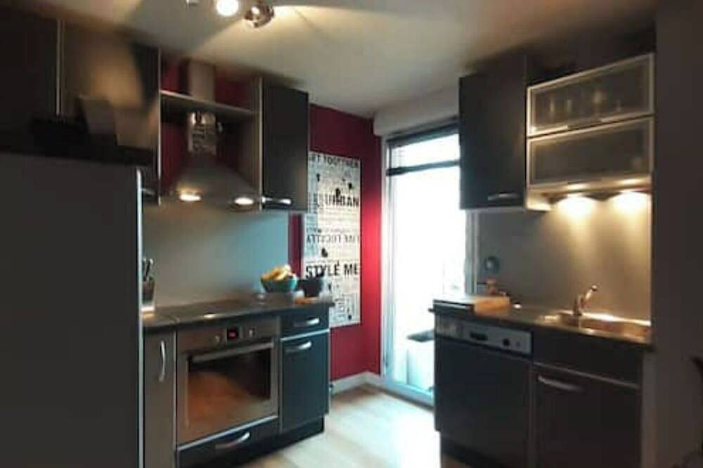 Apartamento entero, Very nice apartment downtown, Parc Olympe de Gouges ( with garage) in Annemasse, Región de Saint-Julien-en-Genevois