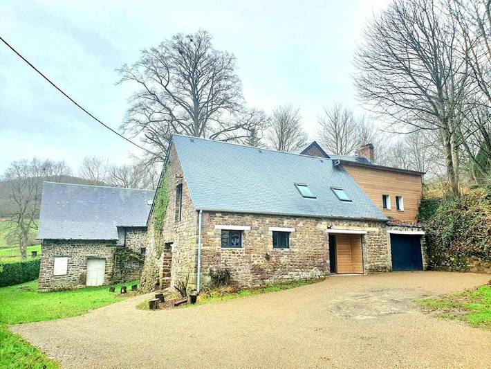 Maison de vacances pour 16 personnes, avec Balcon et Terrasse ainsi que Jardin et Vue à Clécy