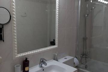 Apartment for 5 People in La Cala de Mijas Centre, Costa del Sol, Photo 4