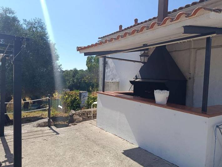 Casa rural para 18 personas, con vistas y piscina además de jardín y balcón en Provincia de Cáceres - 4