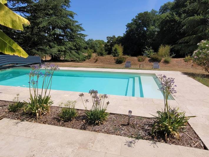 Location de vacances pour 4 personnes, avec Terrasse et Jardin ainsi que Piscine et Vue à Montayral - 3