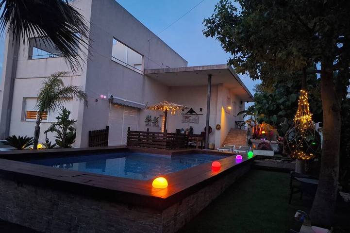 Casa rural para 9 personas, con piscina y jacuzzi - 1