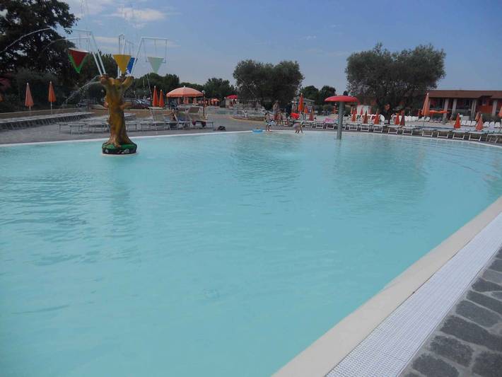 Casa mobile con piscina e aria condizionata in Colombare, Sirmione