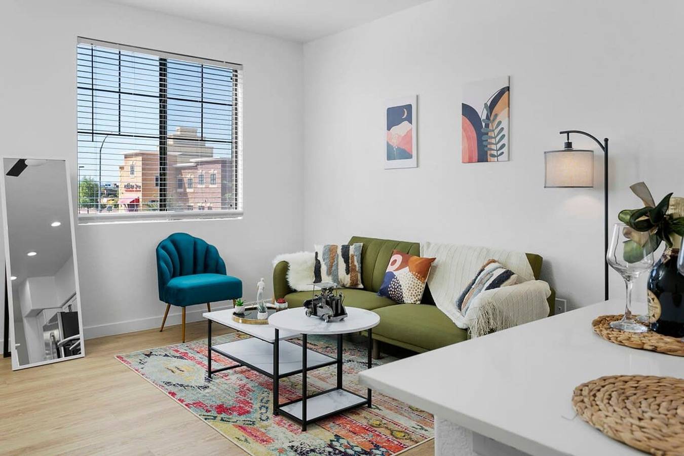 Ganze Wohnung, Cozysuites Glendale by the stadium w pool 08 in Glendale, Maricopa County