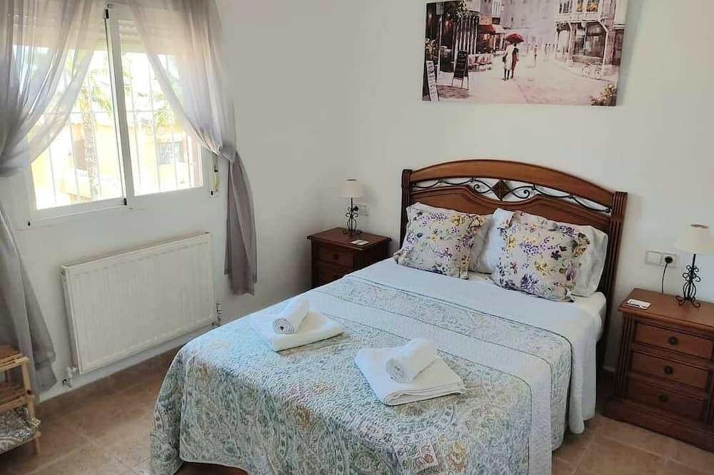 Villa Castillo Nuevo - Piscina privada y solarium en la azotea con vistas panorámicas in San Miguel de Salinas, Costa Blanca