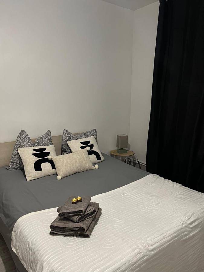 Gîte pour 2 personnes à Neuilly-sur-Marne - 2