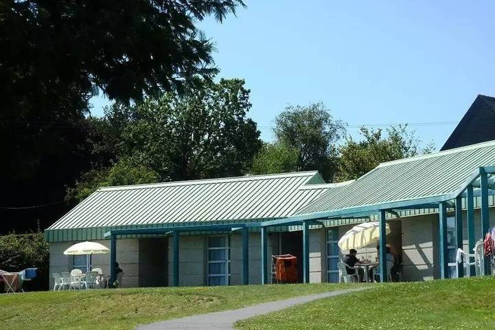 Location de vacances pour 6 personnes, avec Terrasse à Merdrignac