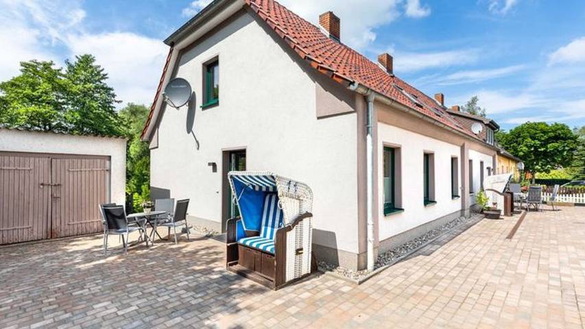 Ferienwohnung für 3 Personen, mit Garten und Terrasse, mit Haustier in Kröpelin