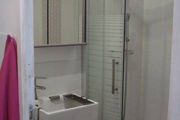 Appartement De Vacances pour 2 Personnes dans Caen, Région de Caen, Photo 2