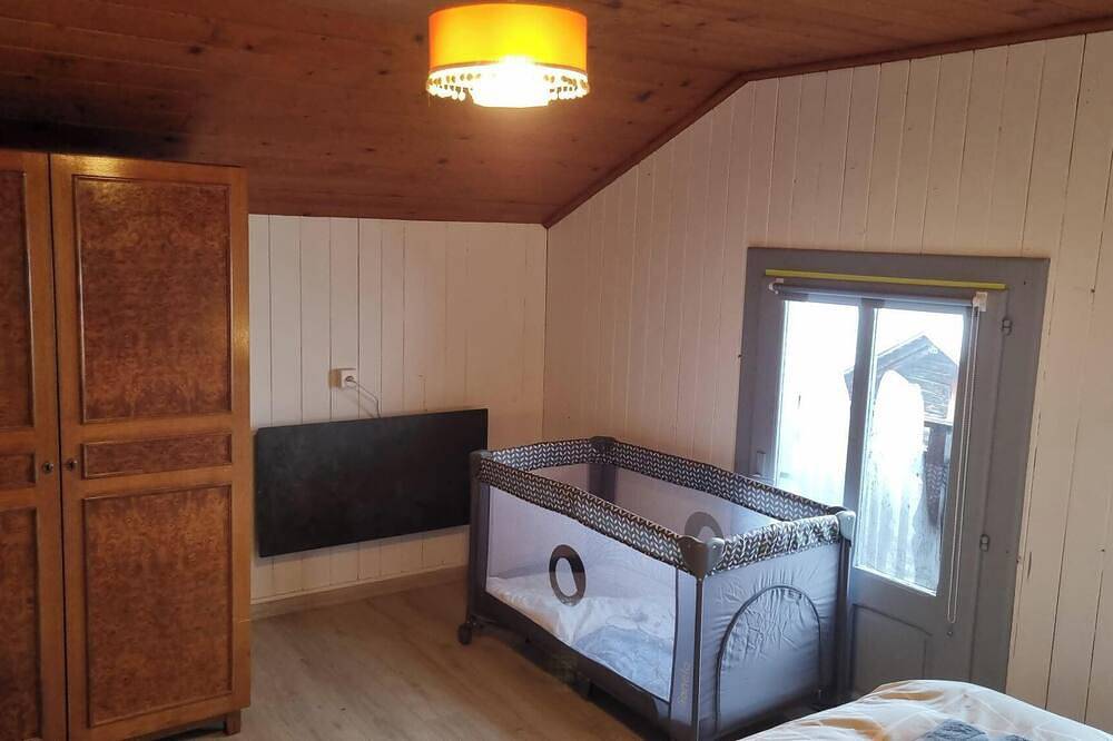 Geheel appartement, Duplex with view in the heart of the quiet village of Sarreyer near Verbier in Versegères, Bagnes