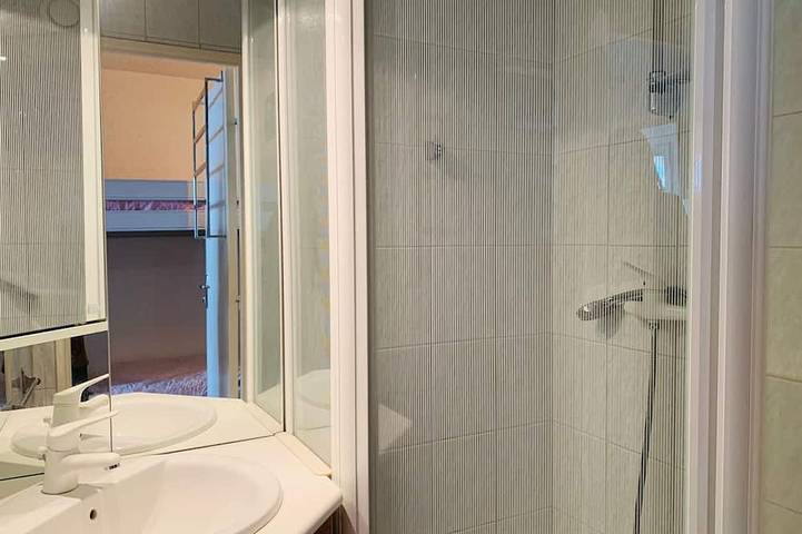 Entire apartment, Charming studio for 4 near slopes in Pra Loup in Pra-Loup, Uvernet-Fours
