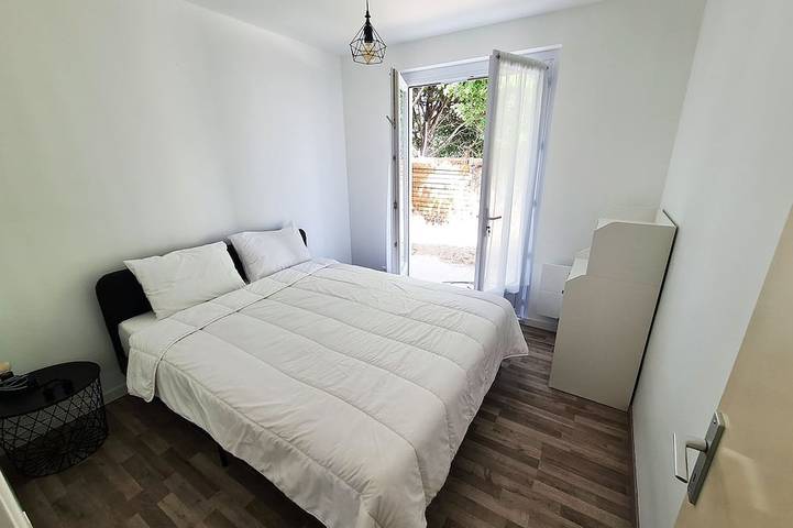 Location de vacances pour 6 personnes, avec jacuzzi ainsi que terrasse et jardin à Givrand - 3