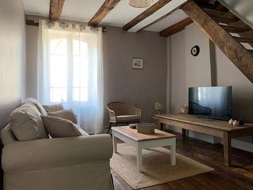 Gîte pour 4 personnes, avec terrasse et vue à Aubusson