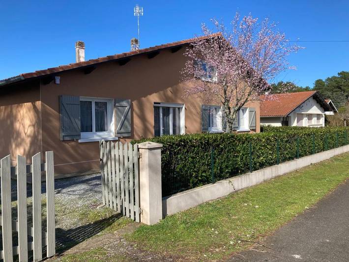 Maison de vacances pour 12 personnes, avec Jacuzzi ainsi que Terrasse et Jardin à Linxe