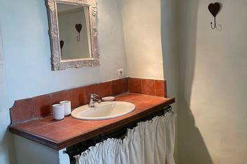 Gîte pour 2 Personnes dans Roussillon, Parc naturel régional du Luberon, Photo 2