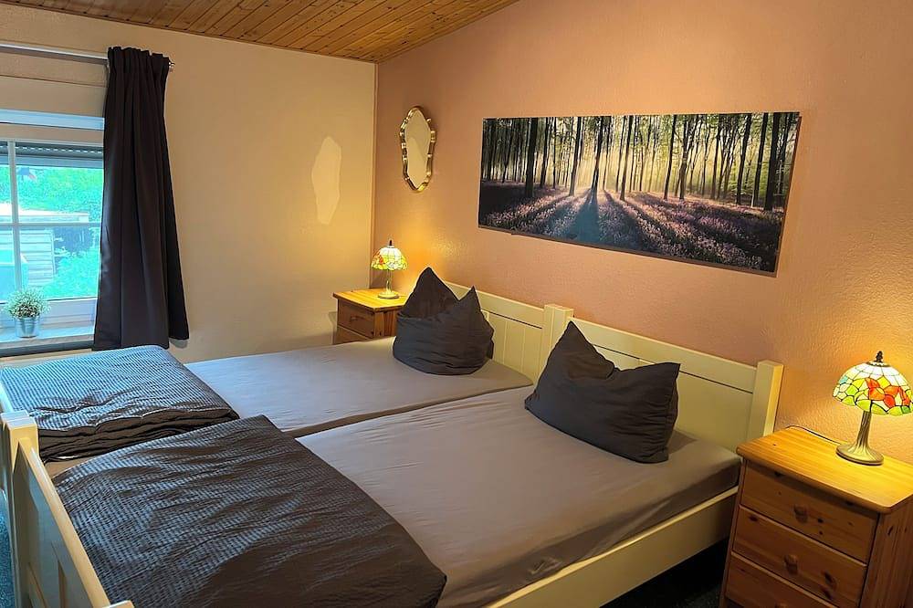 Frühlingserwachen in sehr gemütlicher Ferienwohnung! Kaminofen- Garten - Seenähe in Grimnitzsee, Joachimsthal