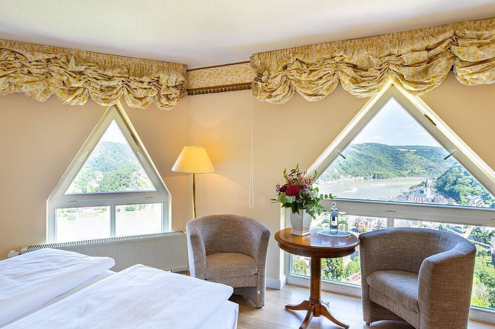 Standart-Zimmer - Hotel Schloss Rheinfels in Sankt Goar, Mittelrhein