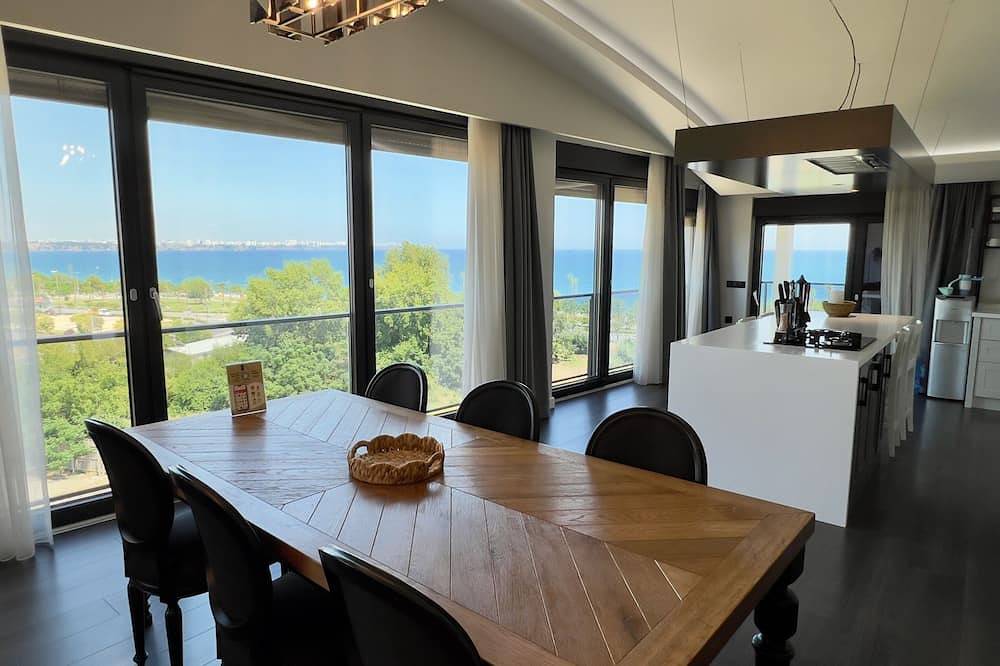 Ganze Wohnung, Unique 3 bedrooms Flat - Vera Suites in Antalya, Provinz Antalya