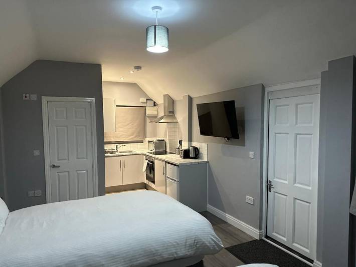 Bungalow for 2 people, with Garden in London