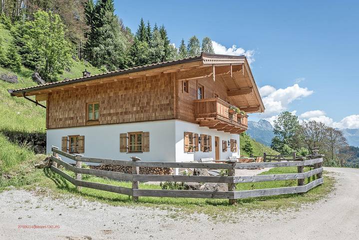 Ferienhaus für 14 Personen, mit Balkon und Terrasse sowie Garten und Sauna in Saalbach-Hinterglemm-Leogang