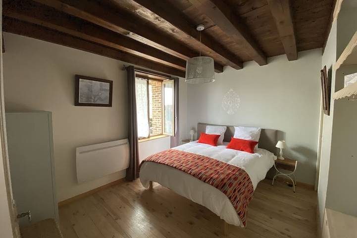 Location de vacances pour 35 personnes, avec jardin et terrasse à Leuvrigny - 2