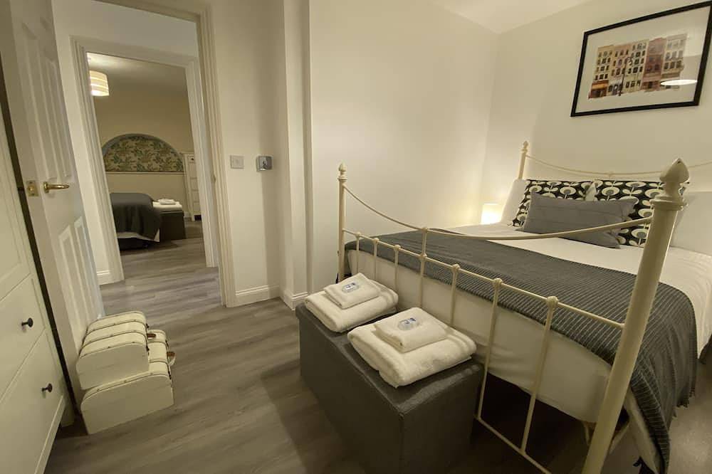 Geheel appartement, Apartment- Modern- Ensuite with Shower- 2 Bedrooms in Leighton-Linslade, Central Bedfordshire