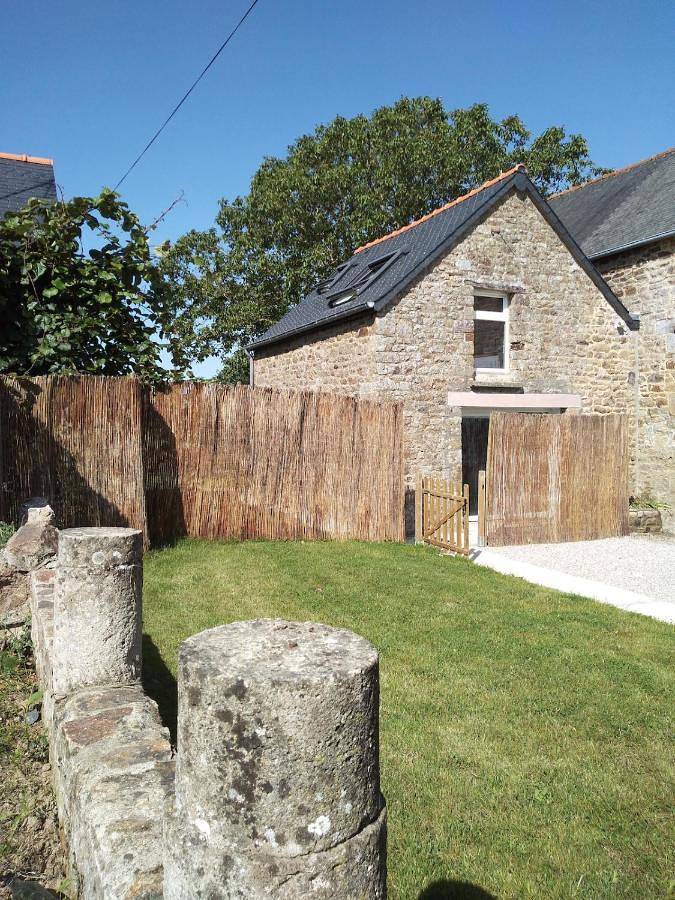 Location de vacances pour 4 personnes, avec jardin et piscine à Sains - 2