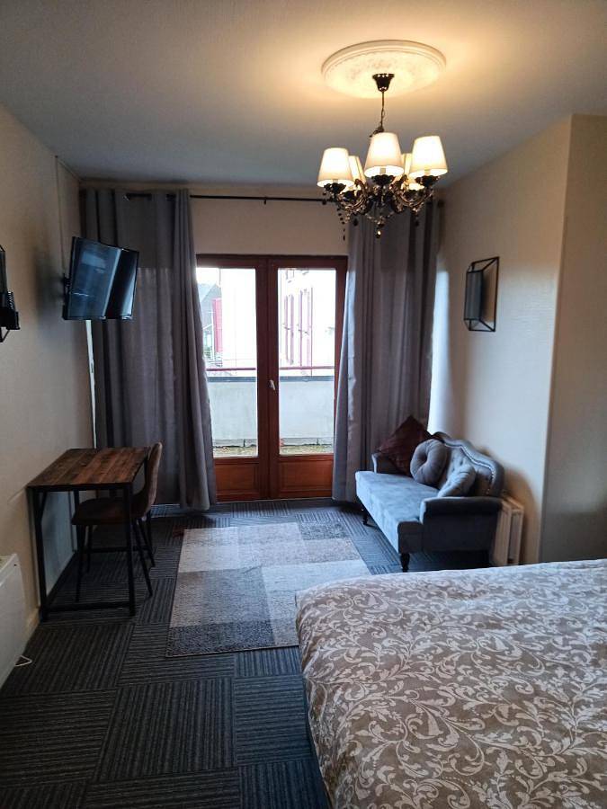 Hôtel pour 2 personnes, avec jardin et vue dans Bénévent-l'Abbaye - 4