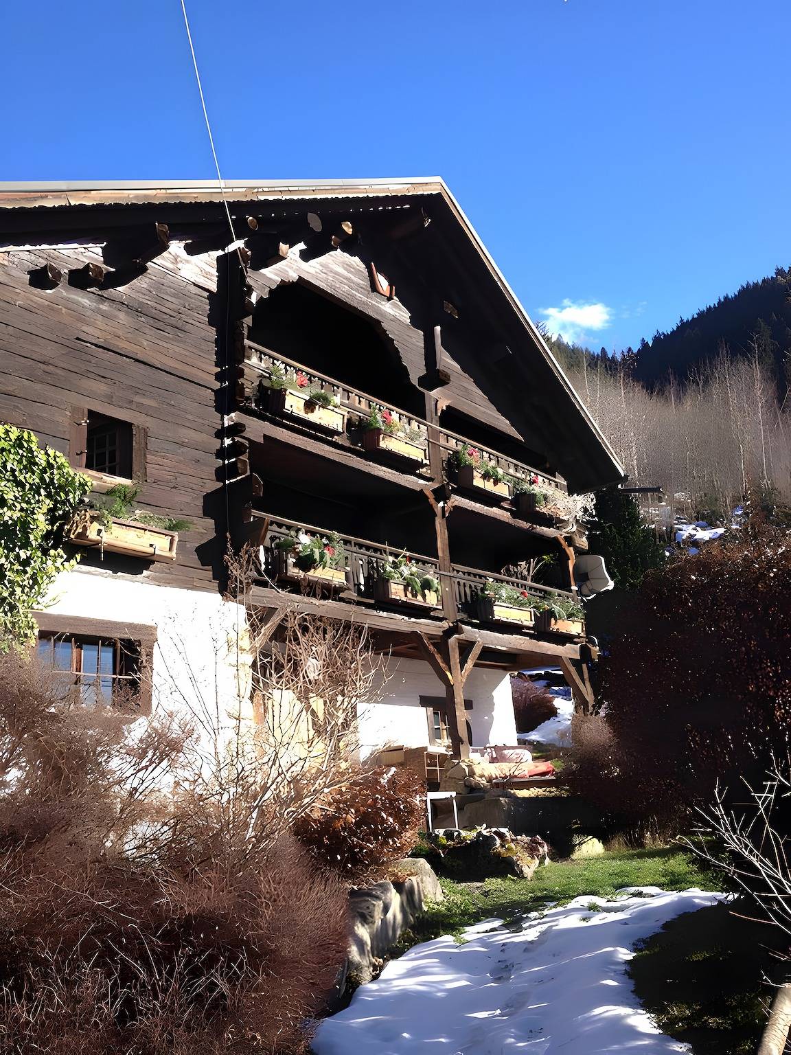Chalet 'Authentique Luxe Piscine' avec vue sur les montagnes, piscine privée et Wi-Fi in Les Contamines-Montjoie, Pays du Mont-Blanc
