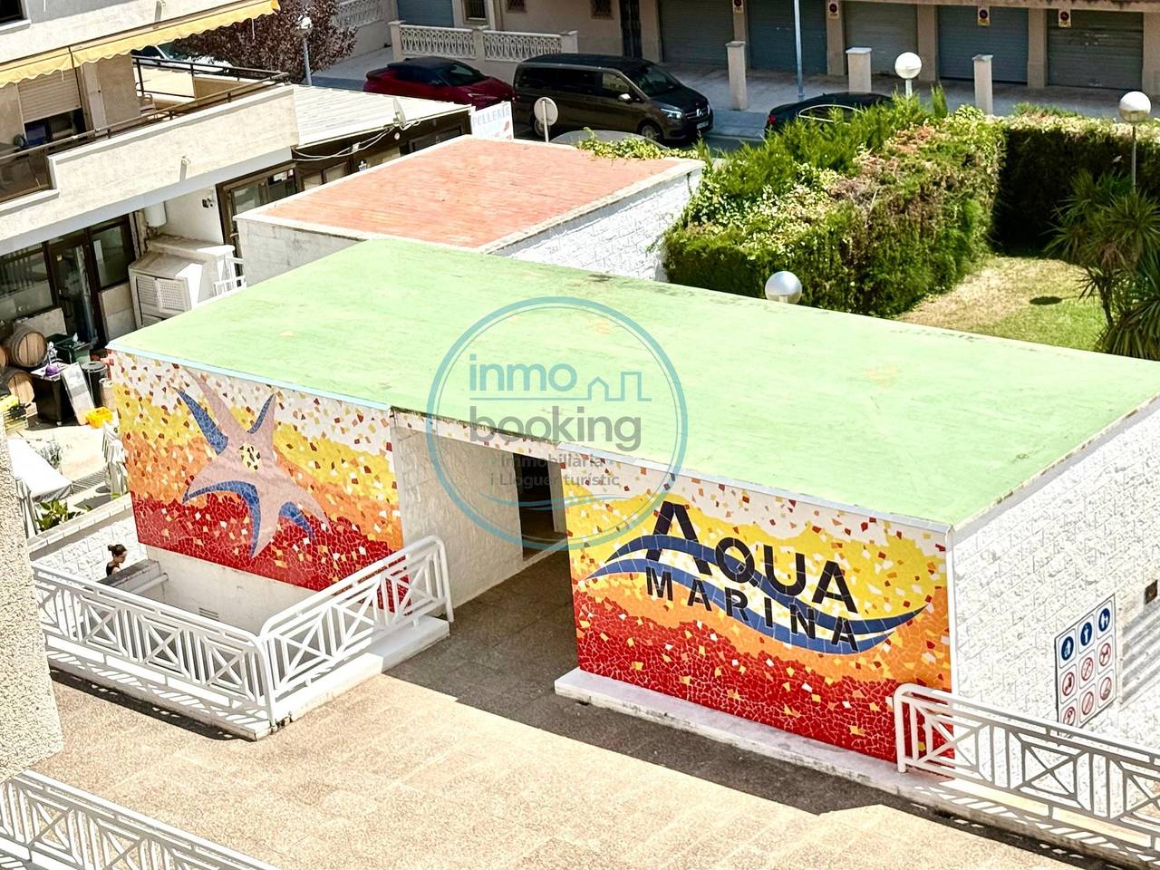 Entire holiday apartment, Aqua Marina Ii La Pineda, air-conditioned with a pool in La Pineda, Platja de la Pineda