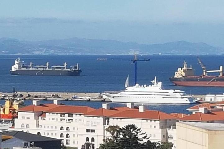 Ferienwohnung für 4 Personen, mit Terrasse und Ausblick in Gibraltar