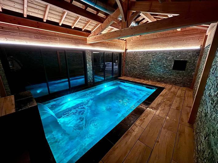 Maison de vacances pour 23 personnes, avec Jacuzzi et Terrasse ainsi que Jardin et Vue