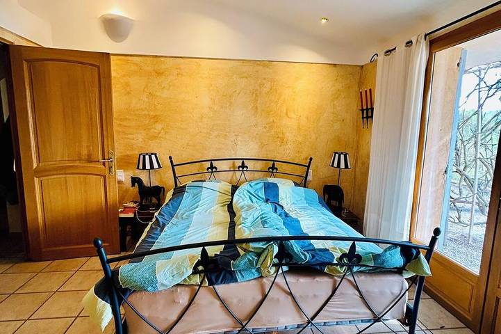 Stunning lake views & modern comforts – Provence-style house with a terrace overlooking the lake in Esparron-de-Verdon, Alpes-de-Haute-Provence