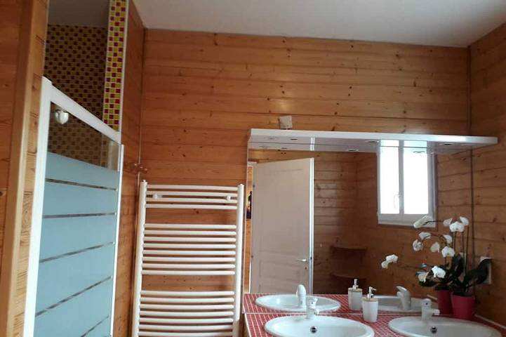 Air-Conditioned Villa With Swimming Pool In The Hills Above Cahors in Cahors, Quercy