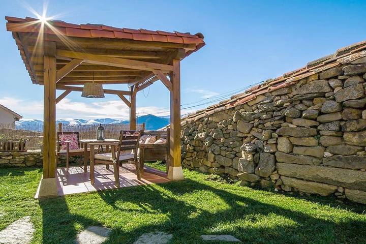 Casa de vacaciones para 4 personas, con vistas y jardín en Sierra de Gredos - 2