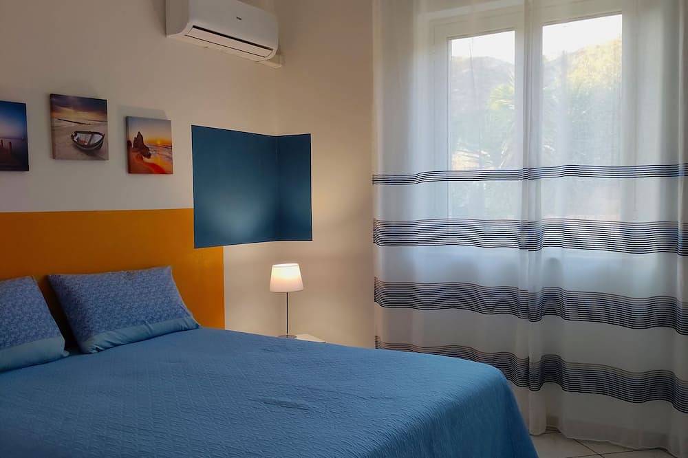 Ganze Wohnung, \" Stella Marina \" on the coast of Agrigento - \n5 minutes from the sea in Porto Empedocle, Agrigento Provinz