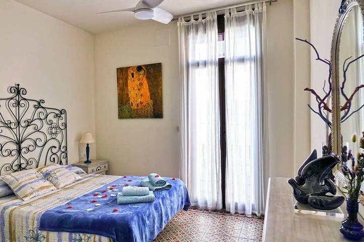 Haus für 7 Pers., 100 m zum Strand, Terrasse, Patio & Parkplatz | Arenys de Mar in Platja de la Picòrdia (Arenys de Mar), Arenys de Mar