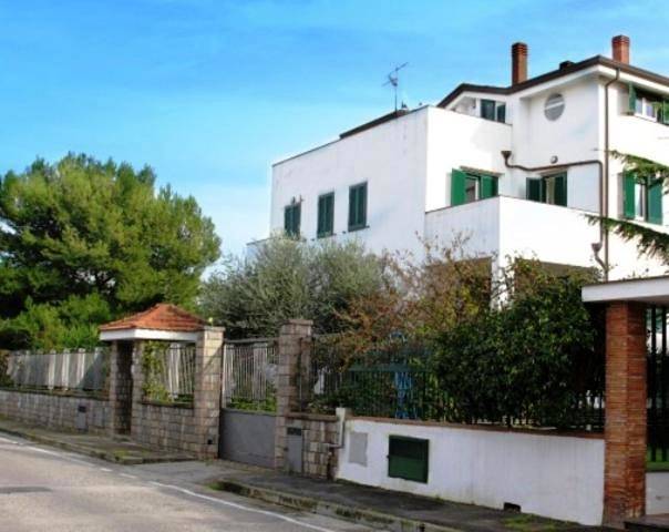 Double Room with Private External Toilet in Pollena Trocchia, Parco nazionale del Vesuvio