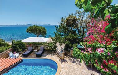 Ferienhaus für 12 Personen in Petrcane, Kroatische Adria, Bild 4